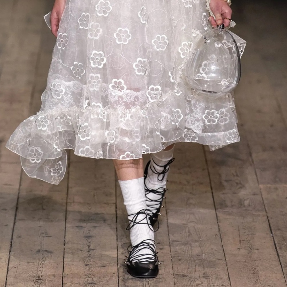 Simone Rocha Spring 2020 lace up flats